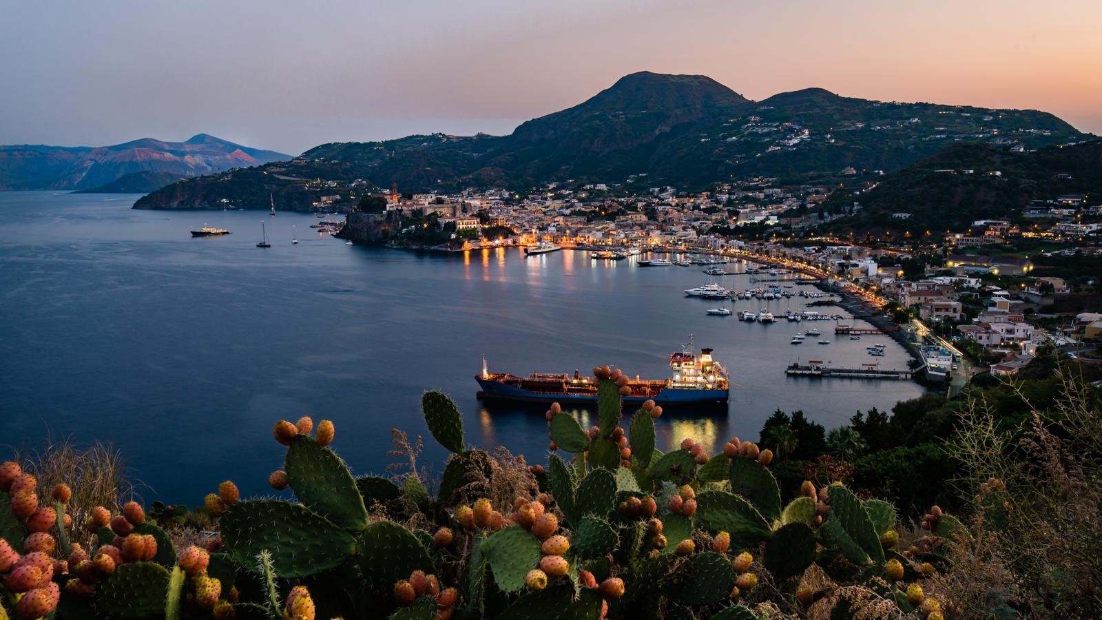 Scopri le meraviglie di Lipari: cosa vedere sull’isola vulcanica!